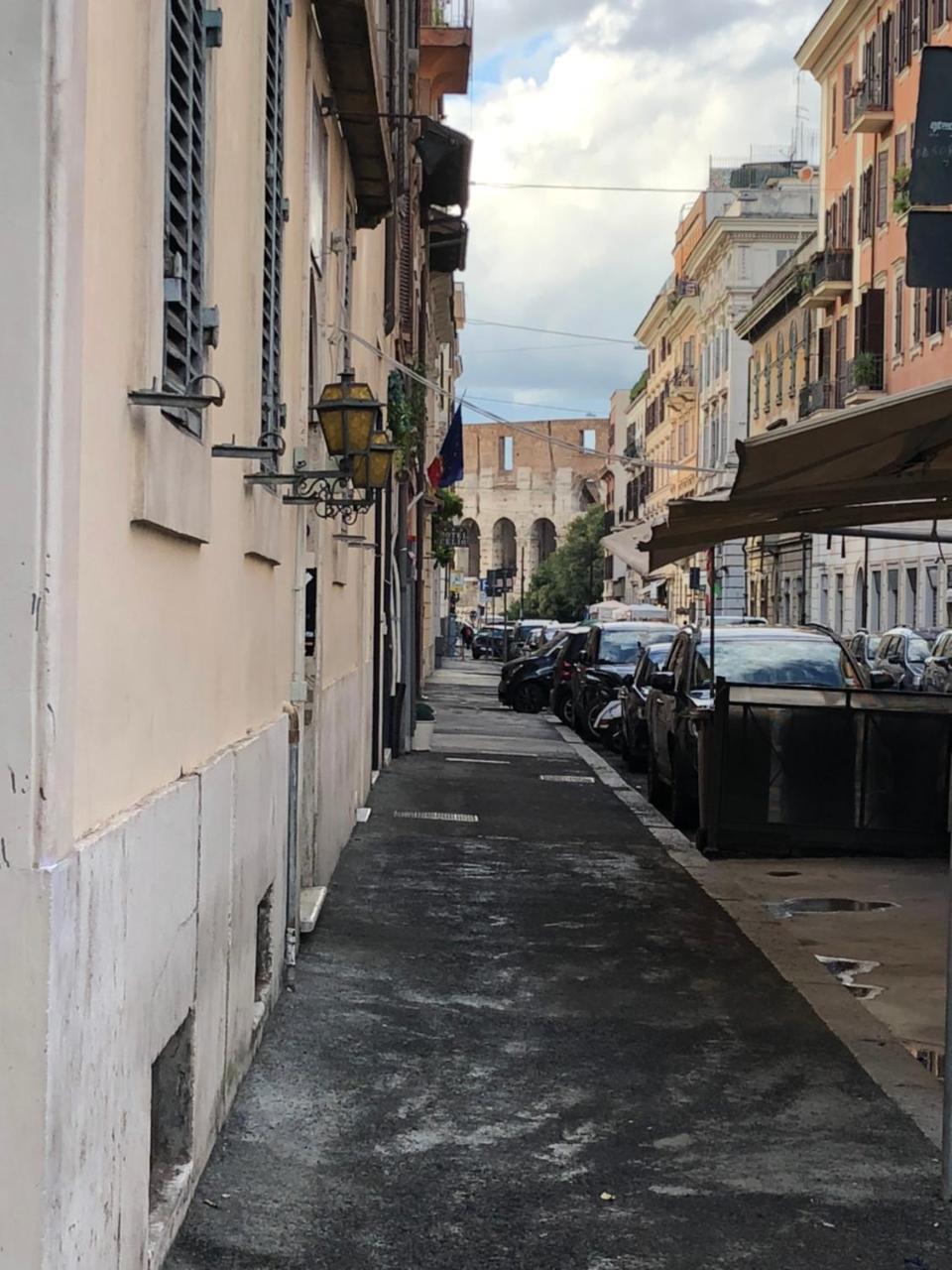 Residenza Giulia Al Colosseo Rome Exterior photo